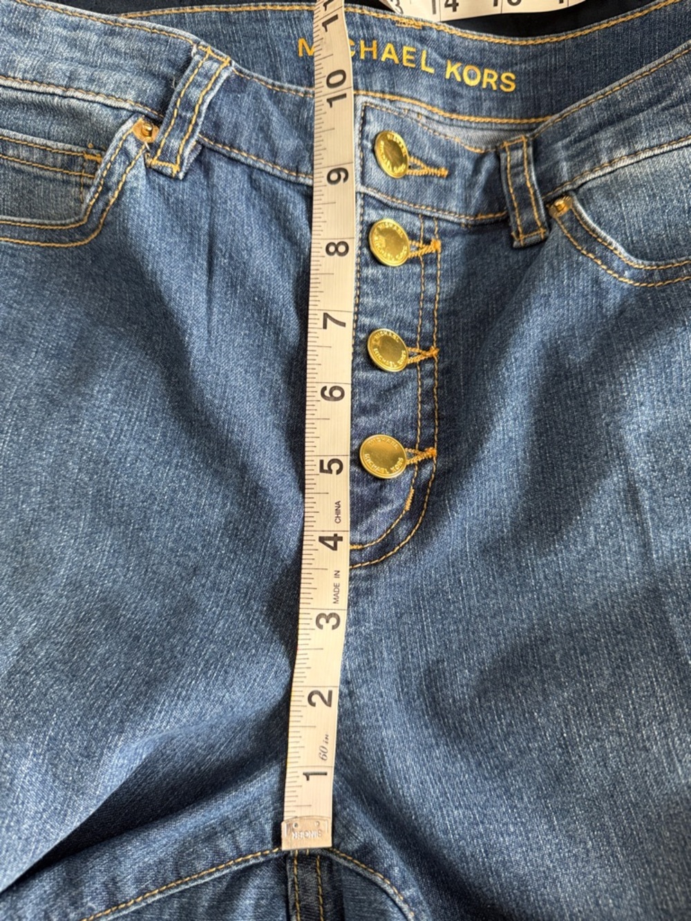 Michael Kors Medium Blue High-Rise Button-Fly Jeans. Measurement on the pictures - Picture 9 of 9
